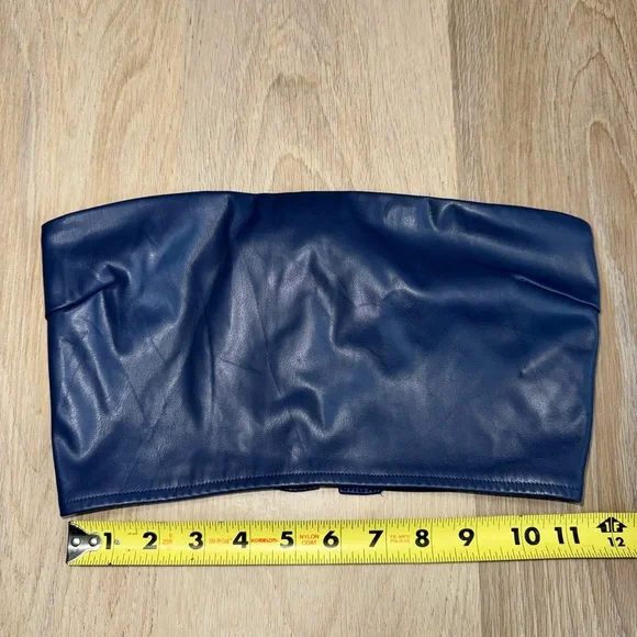 SOLD -PC - Picture 5 of 7